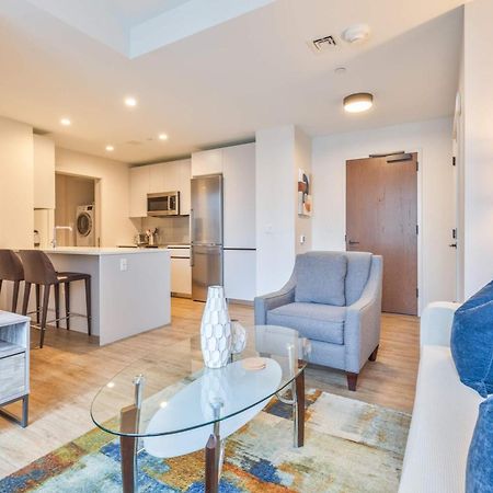 Luxury Apt Heart Of Seaport Бостон Екстер'єр фото