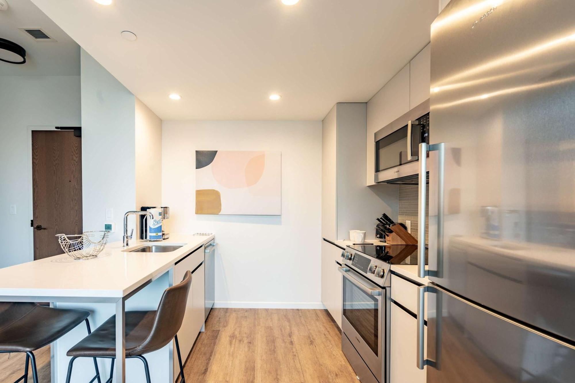 Luxury Apt Heart Of Seaport Бостон Екстер'єр фото
