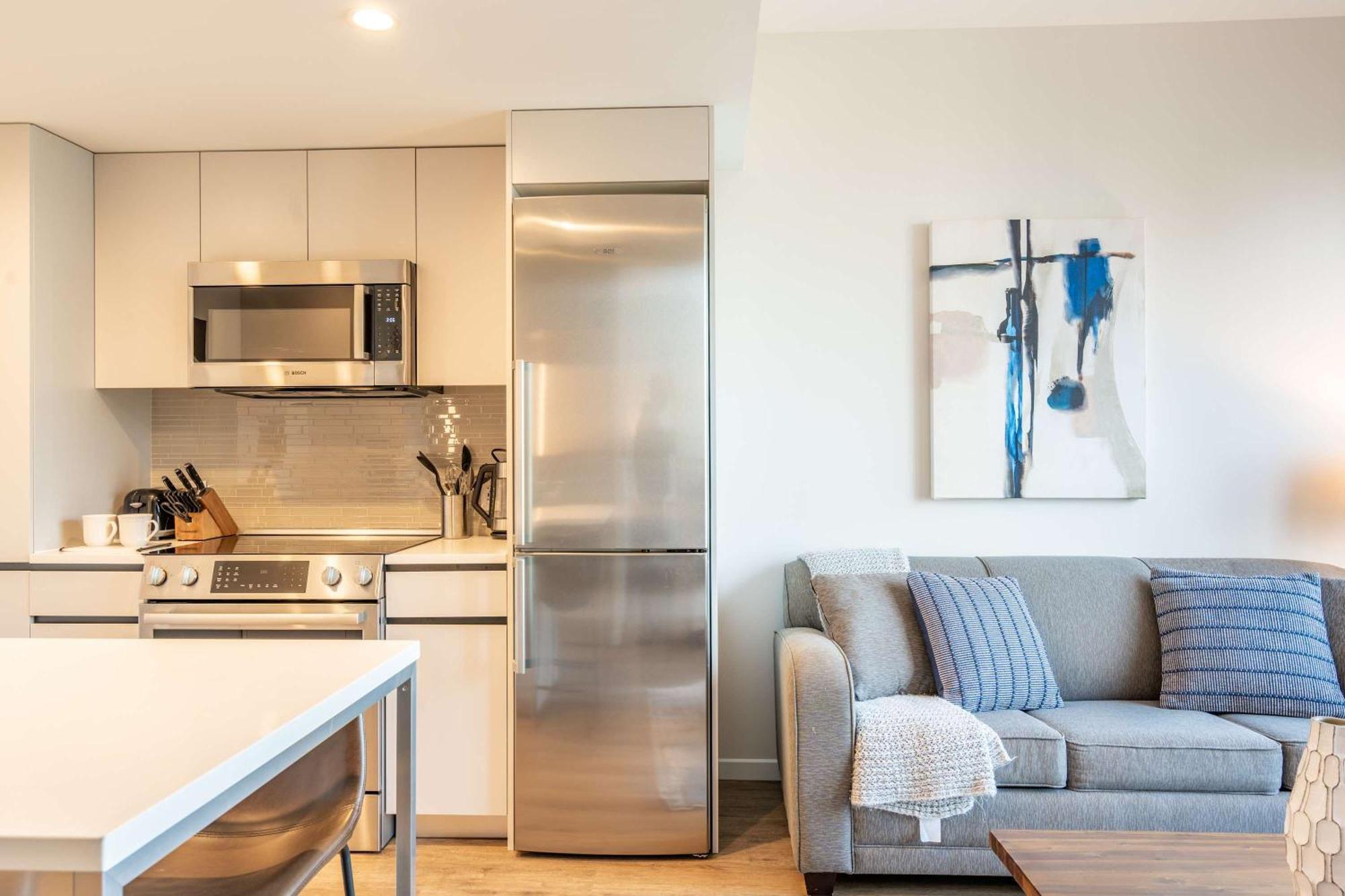 Luxury Apt Heart Of Seaport Бостон Екстер'єр фото